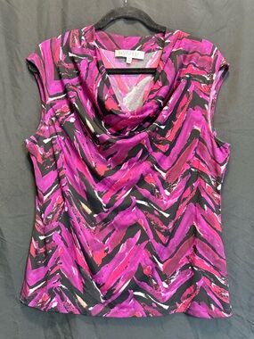 Kasper Women's Magenta & Black Chevron Cowl Neck Camisole